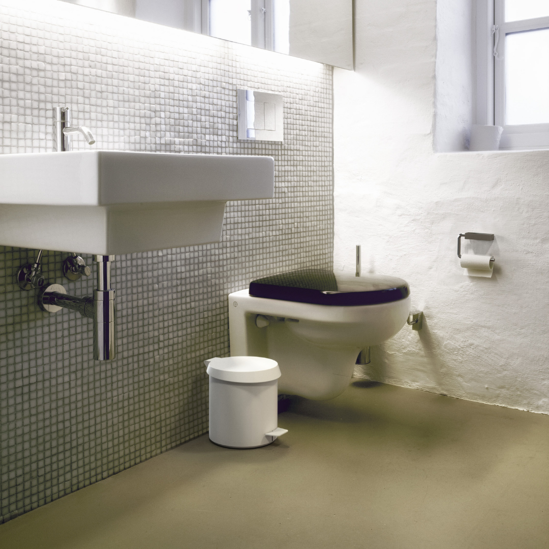 Zubehör für das Badezimmer von FROST