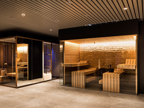 Wellnessbereich mit Saunas in der Ausstellung Cham