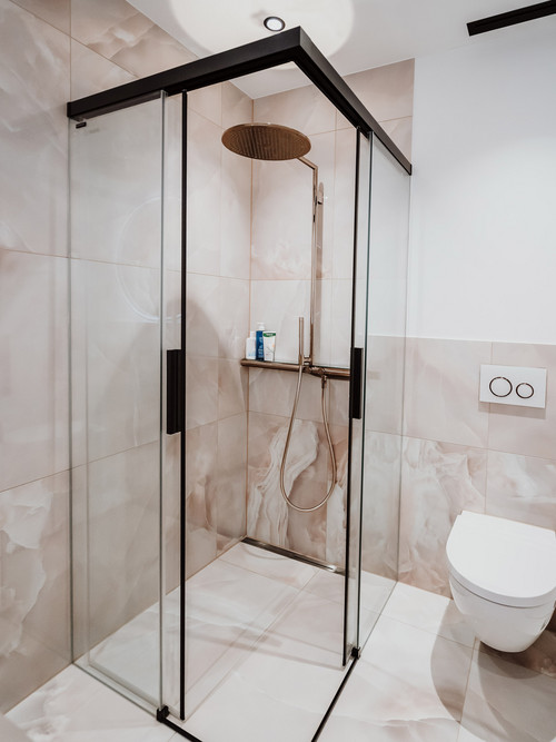 Referenz EFH Wohlen Neubau Badezimmer Zimmer 01