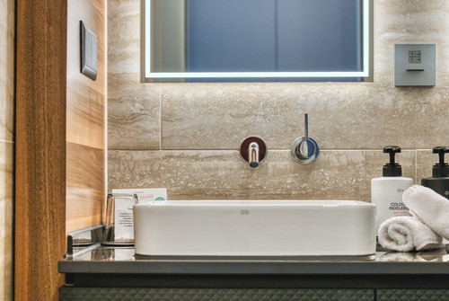 Referenz Abdeckung Granit Naturstein Hotel Schweizerhof Luzern