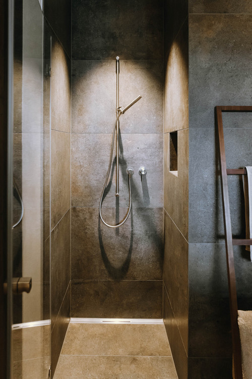 Referenz Lugnorre EFH Dusche + Toilette