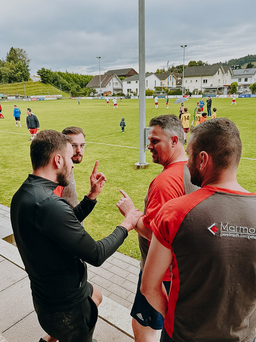 Dorfturnier FC Zell Teilnahme Marmobisa Team