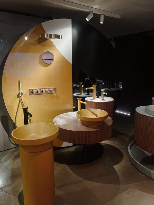 Werkbesuch GESSI Italien mit Geschäftspartner