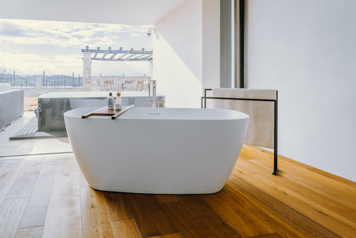 Referenz Lugnorre EFH Badewanne Masterbad