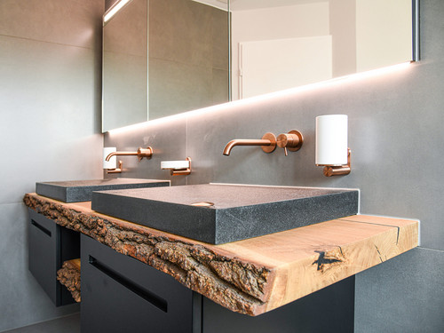 Badezimmermöbel mit Granitbecken